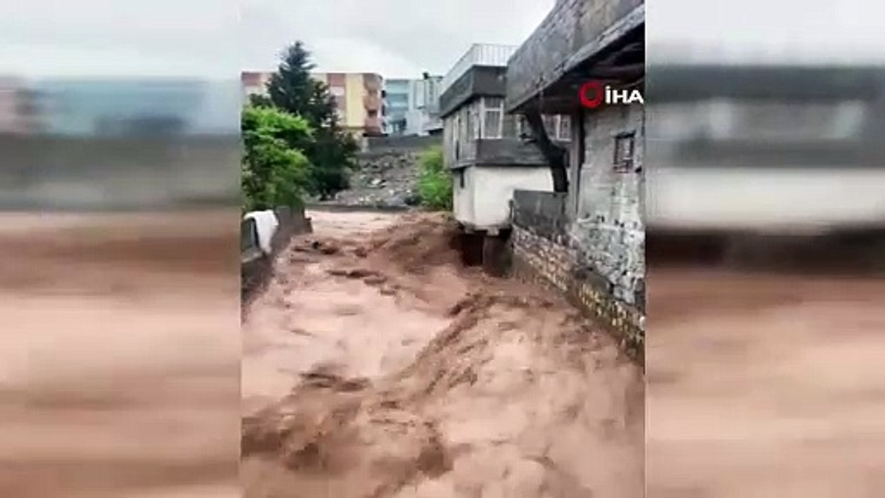 Şırnak’ta yoğun sağanak nedeniyle eğitime 1 gün ara verildi