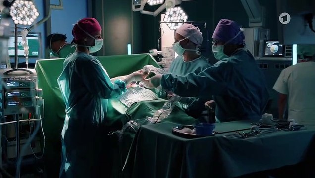 In aller Freundschaft: Schutzlos | Folge 1008