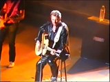 Johnny Hallyday improvise Blue Suede Shoes (25.07.1999)
