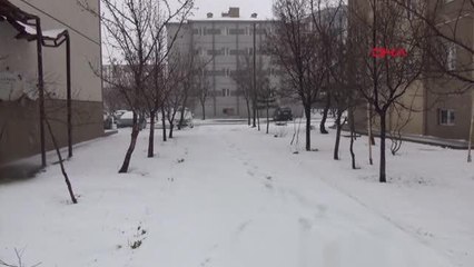 BİTLİS'E KAR YAĞDI