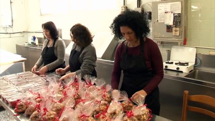 Καρπενήσι: Έτοιμα τα γεύματα Αγάπης, νηστίσιμα και πασχαλινά