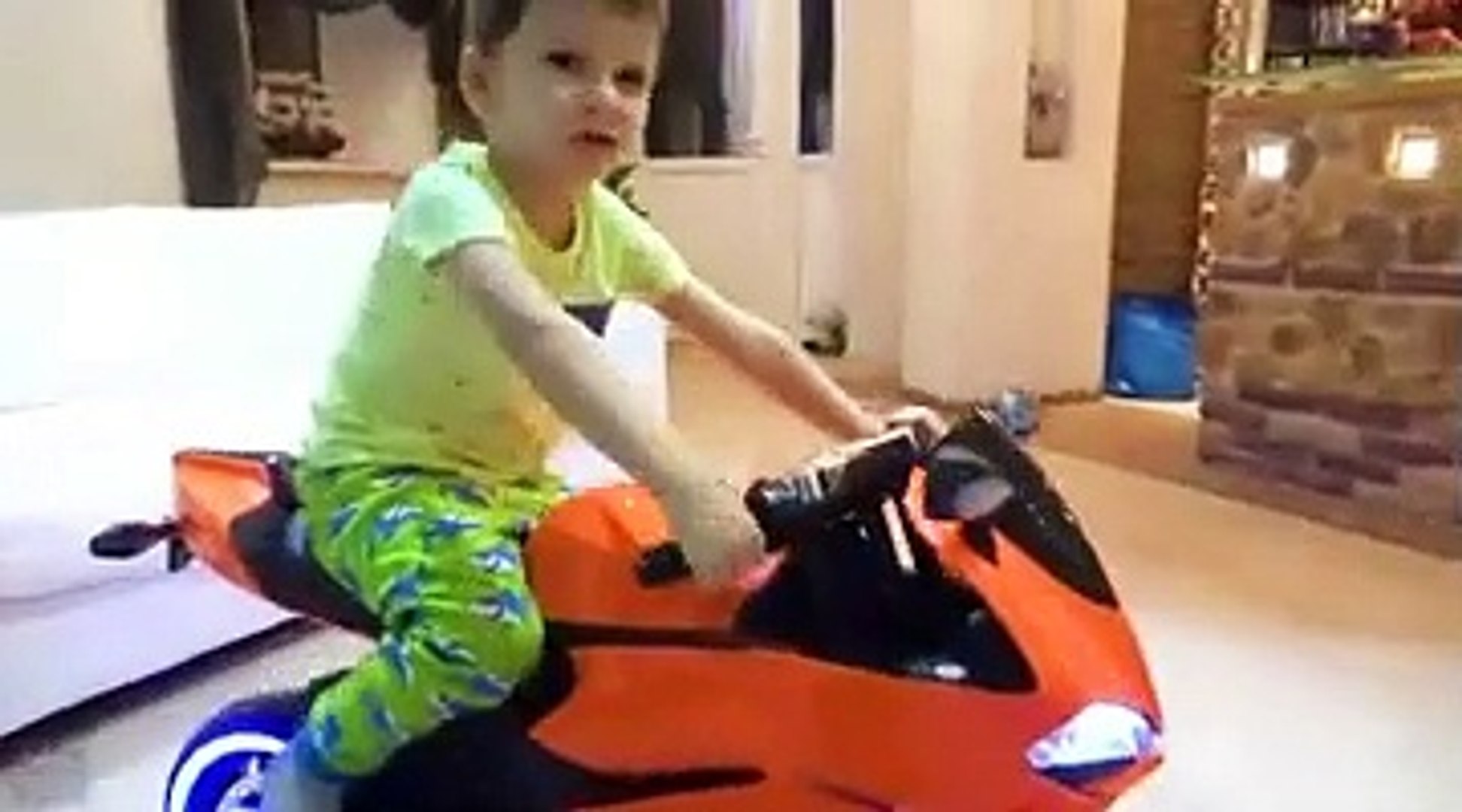 funny videos,funny video,funny,funny baby videos,funny kids videos,kids videos,funny kids,funny fail