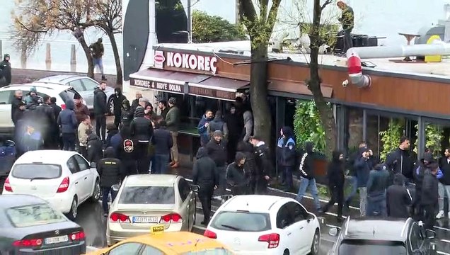 Üsküdar'daki kaçak yapıların yıkılmasına polis engeli; mahkeme kararına rağmen İBB'nin yıkım ekibine izin verilmiyor