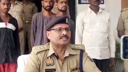 Chitrakoot news video: पुलिस ने 40 गौवंशो के साथ 5 अंतर्जनपदीय गौ तस्करों को पकड़ा