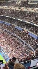 El Santiago Bernabéu corea el nombre de Fede Valverde tras el puñetazo