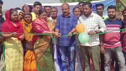 হরিশ্চন্দ্রপুর: রাস্তার শিল্যানাস নিয়ে প্রকাশ্যে তৃণমূলের গোষ্ঠীদ্বন্দ্ব দেখুন ভিডিও