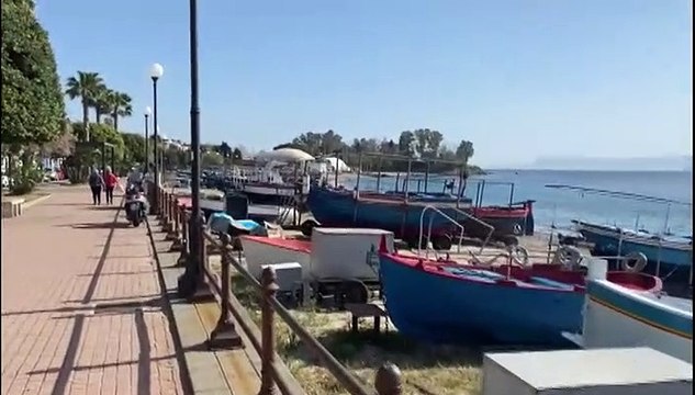 Spiaggia del Ringo torna balneabile, ma resta... impraticabile