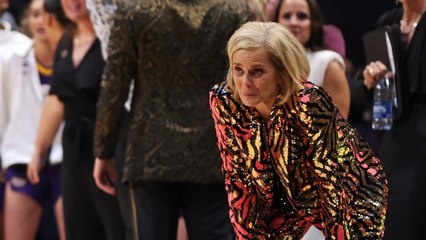 Coach Kim Mulkey Takes It All In During Emotional Return To Baton Rouge With Championship Team