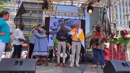 Roberto Contreras: prefiero portar la bandera Afrodescendiente que la bandera LGTB