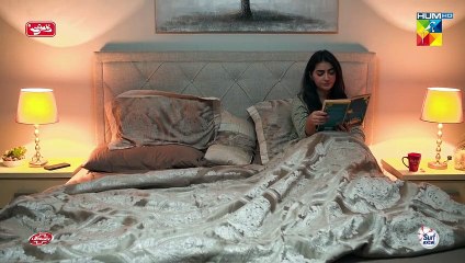 Kya Dekh Rahi Ho Chup Chup Ke... #ayezakhan #danishtaimoor - Chand Tara - FLO Digital