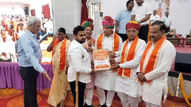 रोजगार मेले में 232 को सौंपे नियुक्ति पत्र, वर्चुअल माध्यम से जुड़े पीएम मोदी