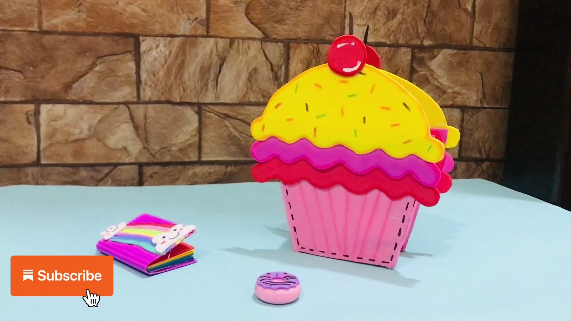 ⁣DIY foam sheet cupcake |Cupcake Organizer |Decorative DIY Cupcake #craftyhoorab #foamcrafts  #diy