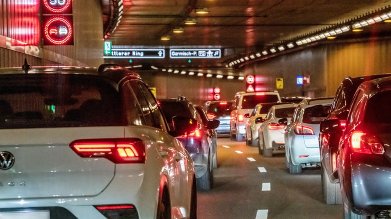 Während Feiertage: Benzinpreise auf Jahresrekordwert