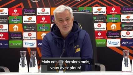 Quarts - Mourinho chambre un journaliste néerlandais : "Depuis dix mois, vous avez beaucoup pleuré..."
