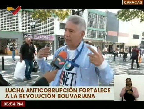 Pueblo caraqueño expresa su opinión sobre la lucha anticorrupción