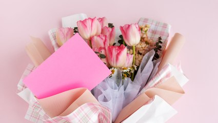 What to Write in a Wedding Card