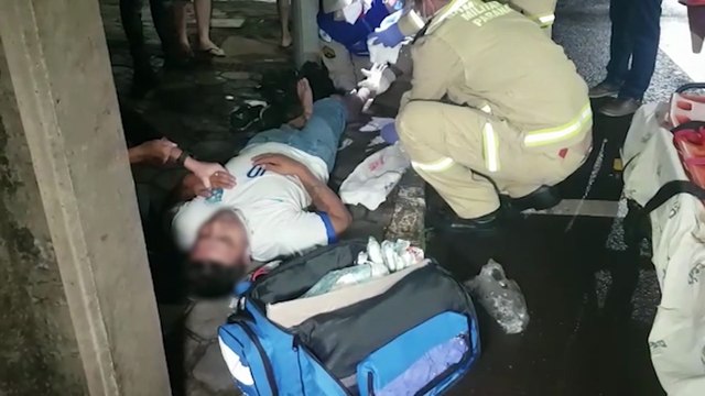 Motociclista fratura perna em acidente no Centro; condutor do carro envolvido fugiu à pé
