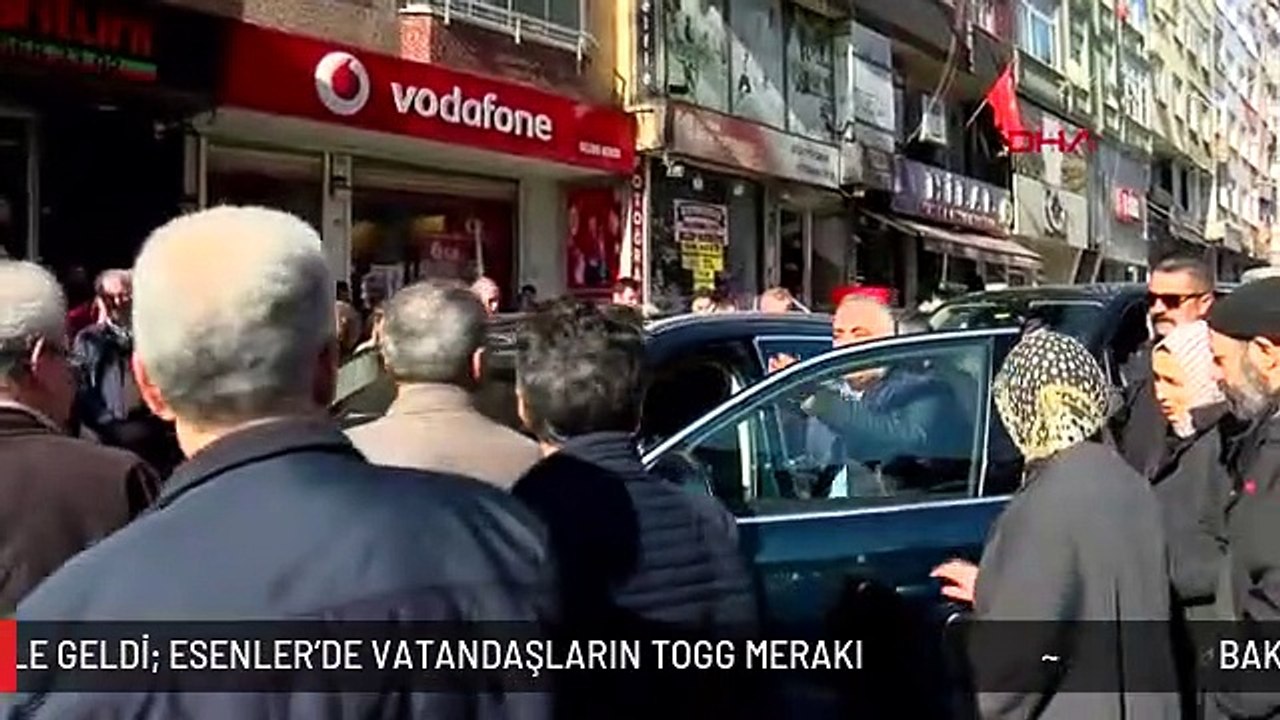 BAKAN SOYLU TOGG İLE GELDİ; ESENLER'DE VATANDAŞLARIN TOGG MERAKI