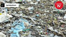 Sampah Kiriman Ganggu Kenyamanan Pengunjung Pantai Kuta Badung