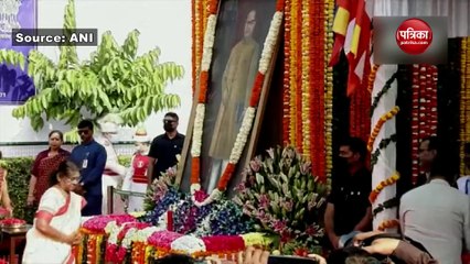 下载视频: Ambedkar Jayanti 2023: बाबा साहेब की जयंती पर राष्ट्रपति द्रौपदी, पीएम मोदी समेत कई नेताओं ने दी श्रद्धाजंलि