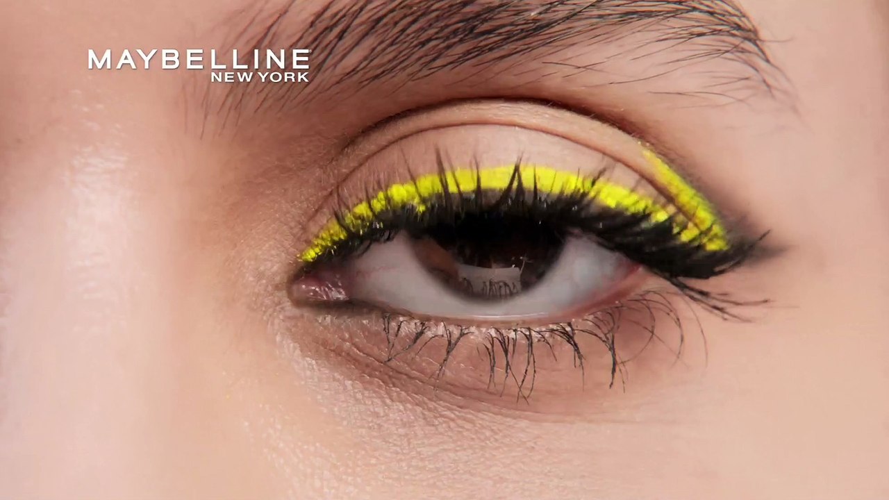 Suhana Khan looks confident in her first ad -  Maybelline New York