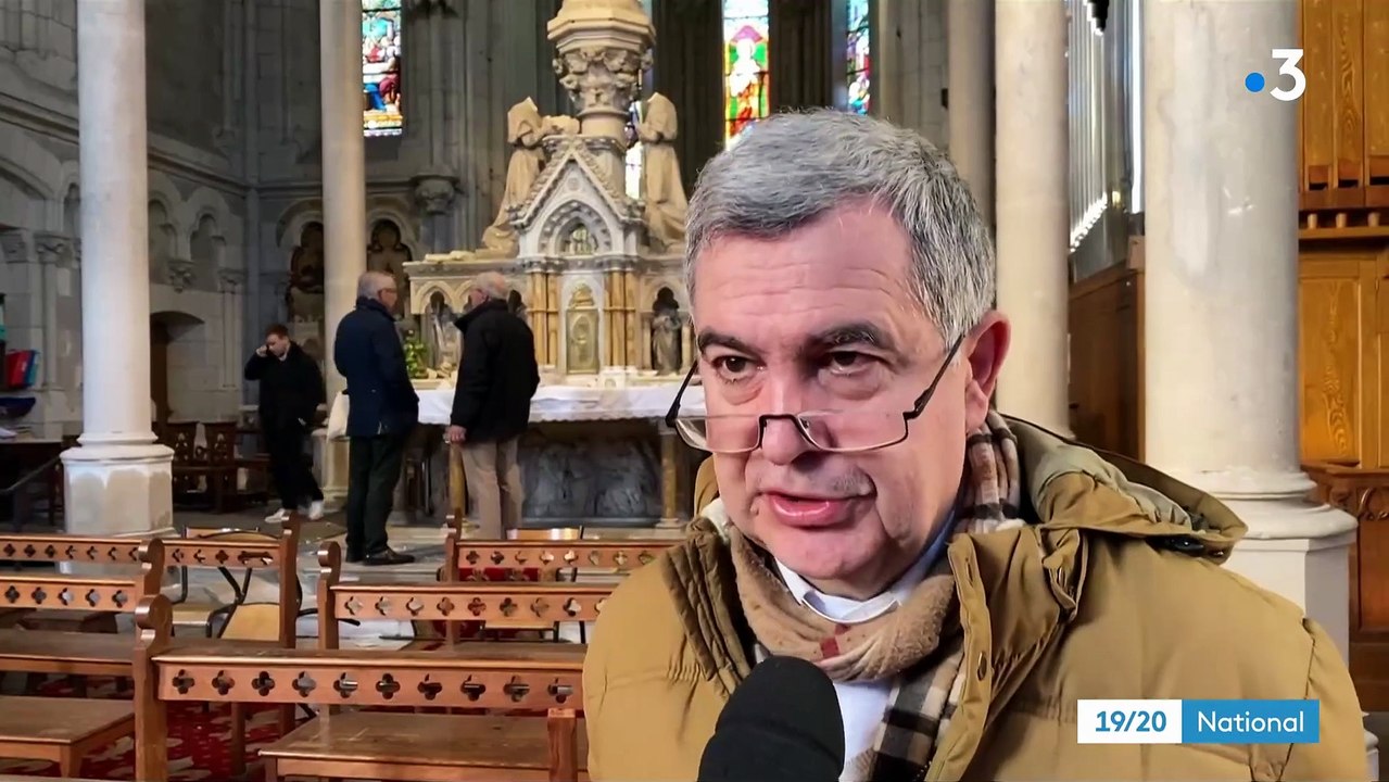Vive émotion à Angers après l'attaque d'une nouvelle églises où les statues ont été décapitées et les croix brisées : "On a vu hier les visages de la vierge Marie et du Christ décapités, ça bouleverse"