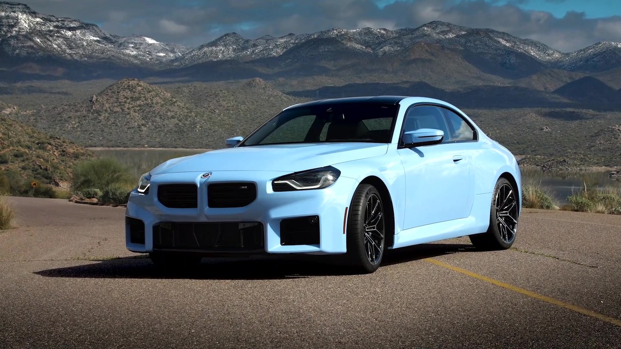 Der neue BMW M2 - 8-Gang M Steptronic Getriebe mit Drivelogic serienmäßig, 6-Gang Handschaltung optional