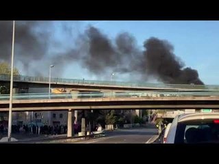 A50 : des manifestants bloquent les voies de circulation à Marseille