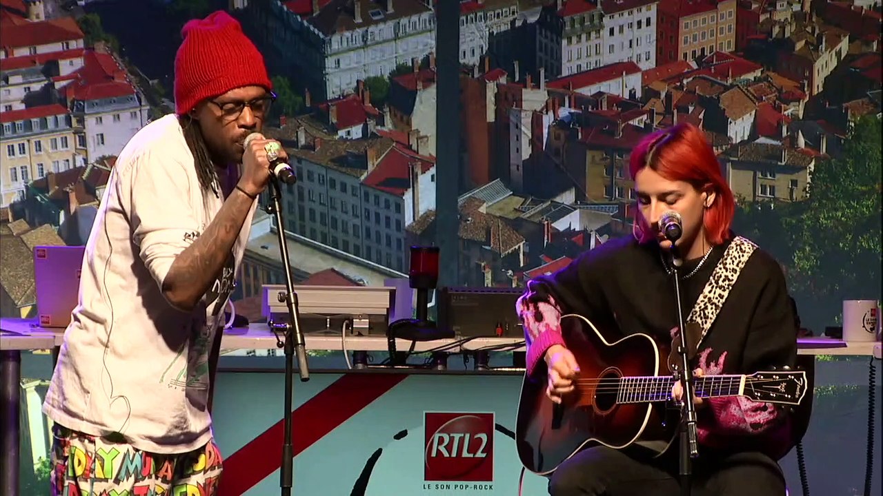 LIVE - Skip The Use et Lou Sirkis interprètent "Tout Contre Nature" dans Le Double Expresso RTL2 (14/04/23)