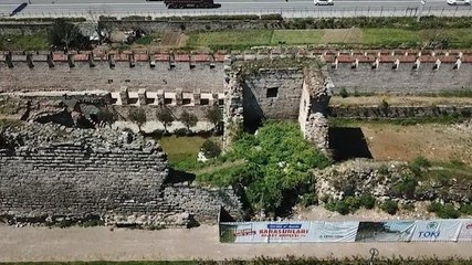 Tải video: İstanbul surları ‘tehlike’ altında