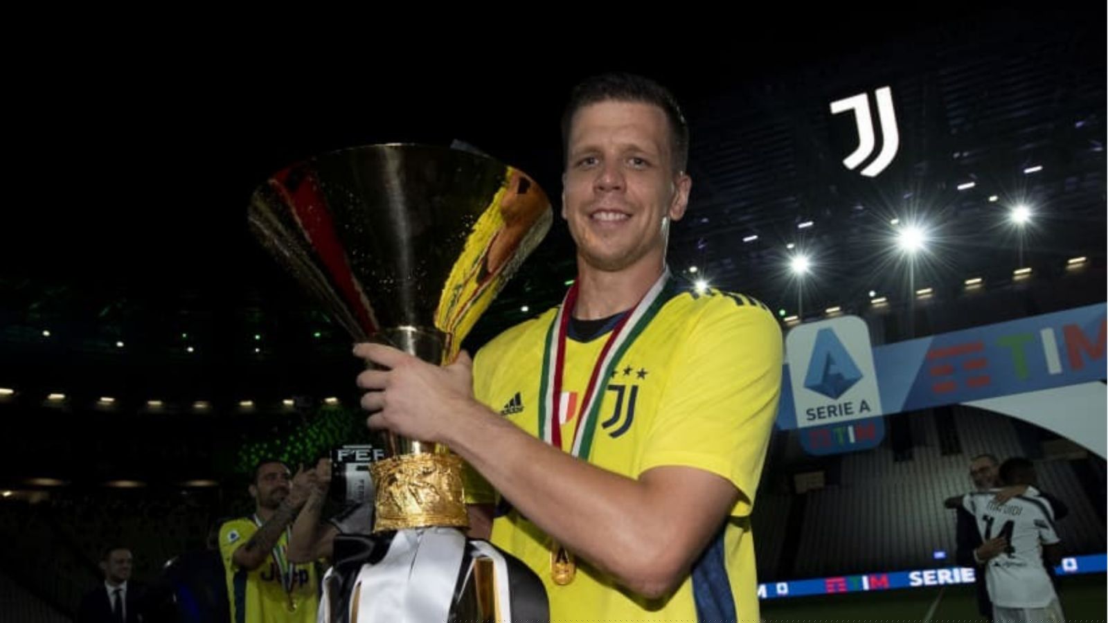 Allegri confirms Szczesny is fine after worrying breathing issues