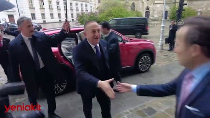 Bakan Çavuşoğlu Togg ile Viyana sokaklarının tozunu attırdı!