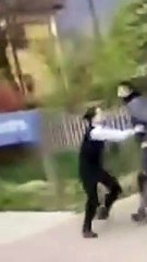 Passeggero senza biglietto aggredisce capotreno