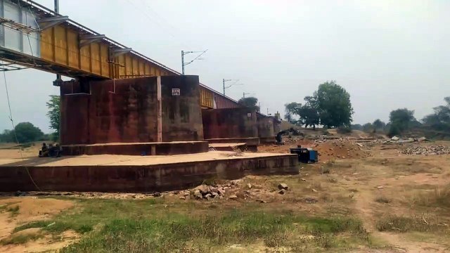ब्रिज के जर्जर पिल्हर की मरम्मत, बारिश के पहले कार्य होगा पूरा