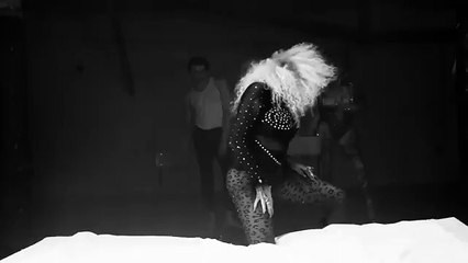 Afida Turner - Etienne (Clip officiel)