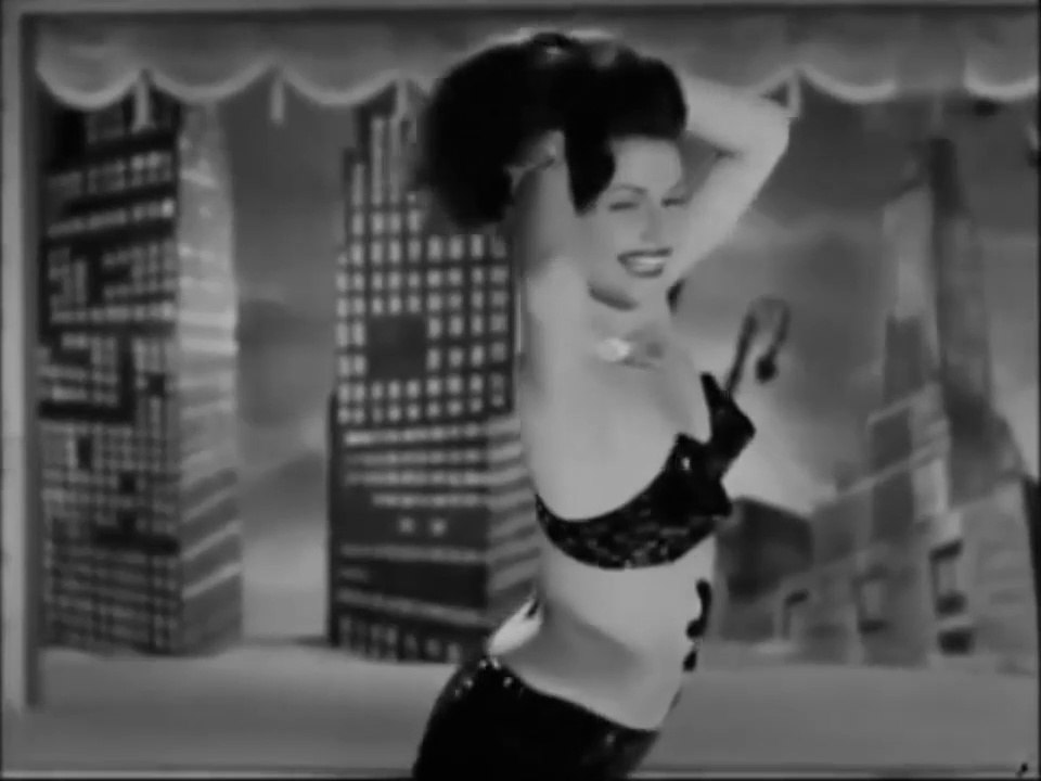 استعراض كيتي  علوم الرقص   /Kaiti Voutsaki  the professor of dancing