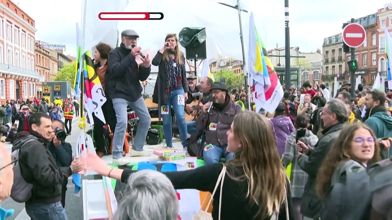 Wieviele Menschen demonstrieren in Frankreich?