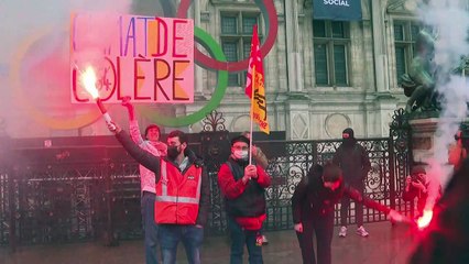 Protestos na França após Conselho Constitucional validar a reforma da Previdência
