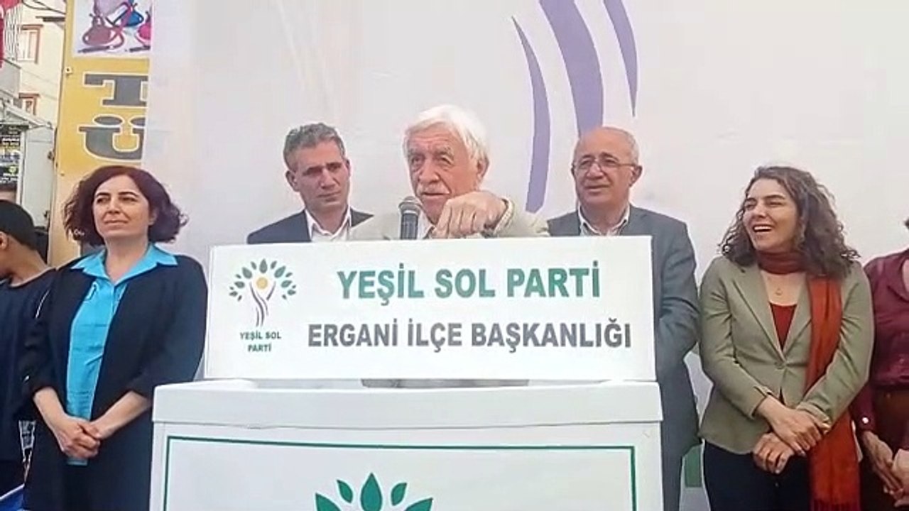 Cengiz Çandar, Diyarbakır'dan Kürtçe seslendi: Here Erdoğan, oxir be!