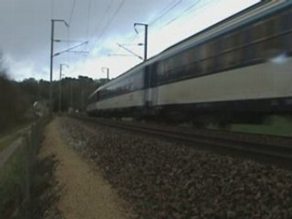 10 220308