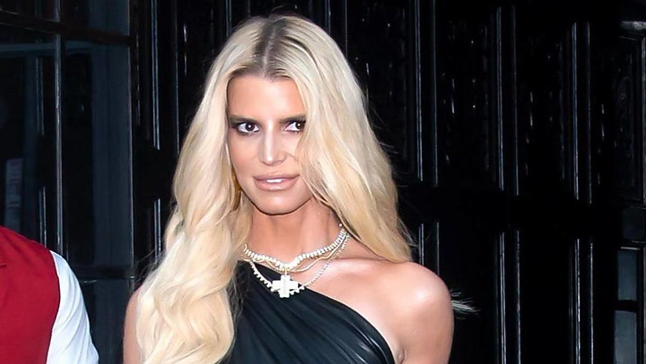 Krasse Bilder! Jessica Simpson super dünn: Hier wirkt sie fast zerbrechlich