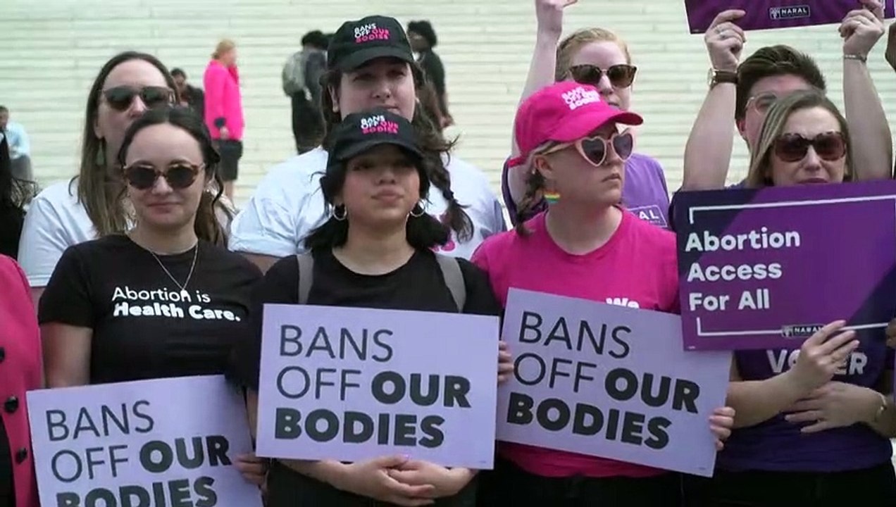 Suprema Corte dos EUA mantém temporariamente acesso integral a pílula abortiva