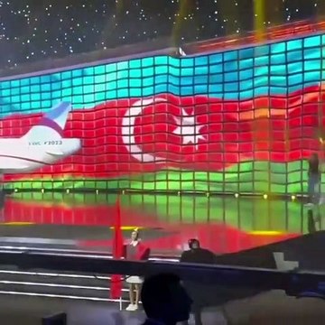 Ermenistan-Azerbaycan gerilimi: Erivan'da Azerbaycan bayrağı yakıldı