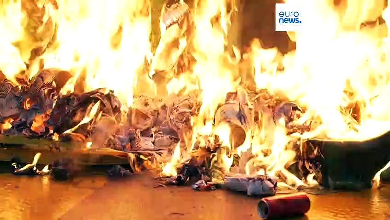 Nach Bestätigung der Rentenreform: Massive Proteste in ganz Frankreich