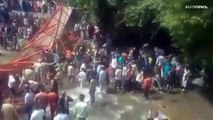شاهد: قتيل وعشرات الجرحى في انهيار جسر للمشاة في الهند