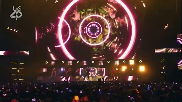 Chanel y Abraham Mateo cantan 'Clavaíto'
