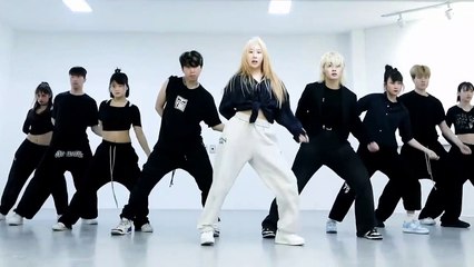 LEE CHAE YEON - Knock (Dance Practice) | Mirrored