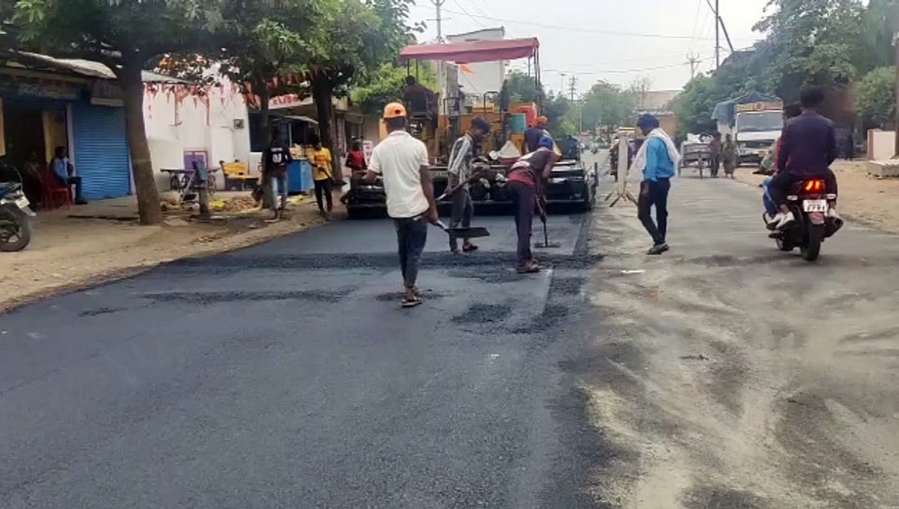 कायाकल्प अभियान में बन रही डामरीकृत सड़कें