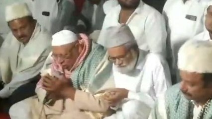 సంగారెడ్డి: ఇఫ్తార్ విందులో రాజకీయ ప్రముఖులు