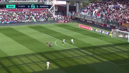 L'arbitre de Metz - Bordeaux sonorisé au moment du carton rouge